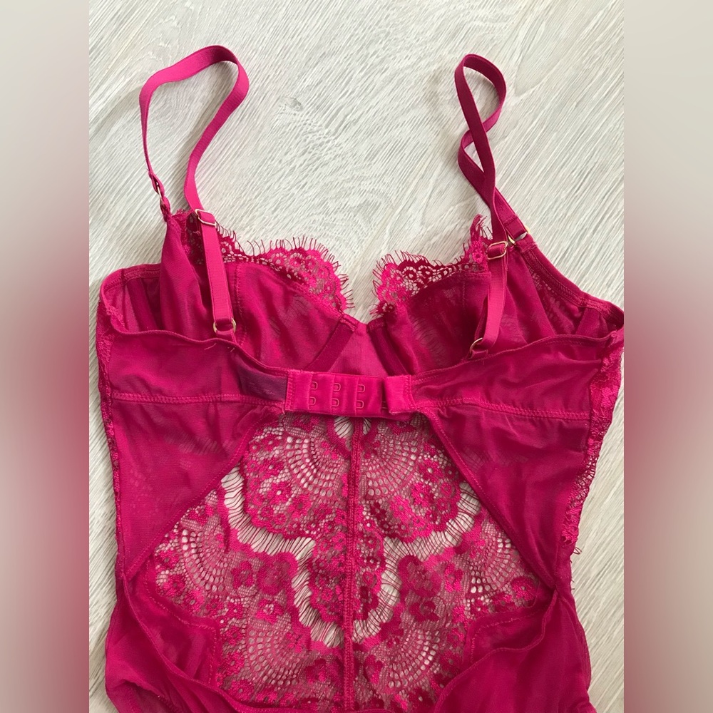 Aritzia Ten by Babaton Encore Bodysuit - Picture 12 of 15